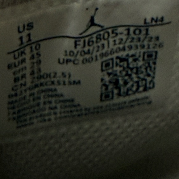 Nike Air Jordan White and Gray Athletic Shoes - Picture 14 of 16